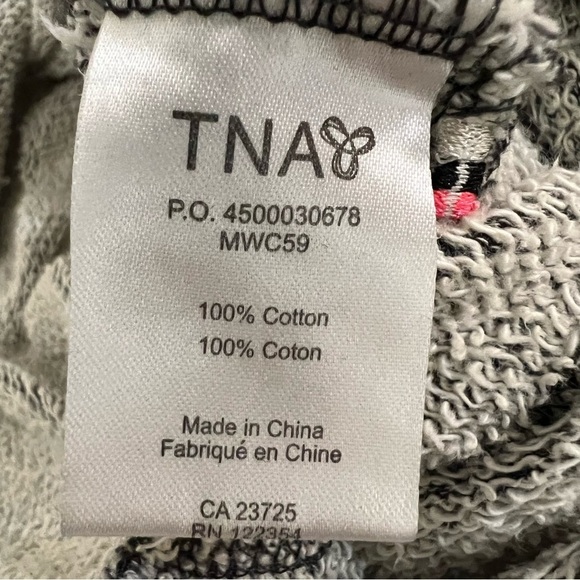 TNA Sportswear Grey Cowl Neck Sweater Size Small - Picture 7 of 8